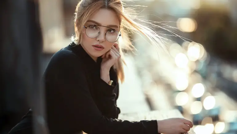 Makeup Tips for Girls with Glasses